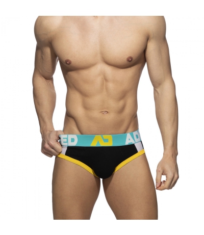 【PRE-ORDER】SPORTS PADDED BRIEF cover